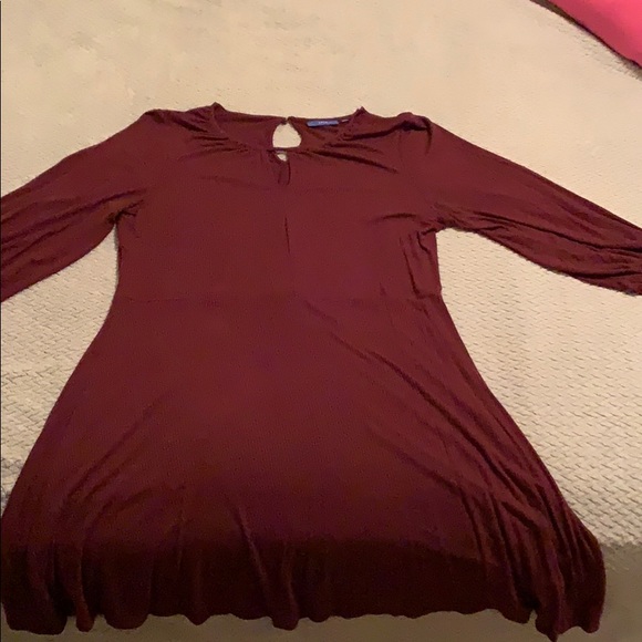 Key Hole Dress - Picture 2 of 5